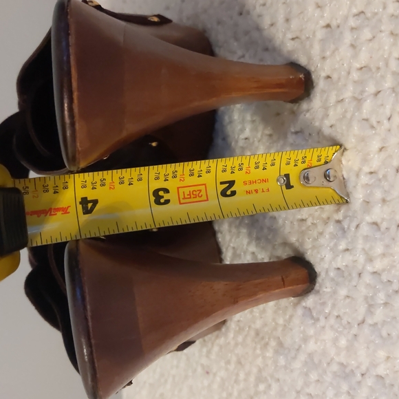 Anne Klein New York Leather Stud Wooden Heels - Picture 7 of 8